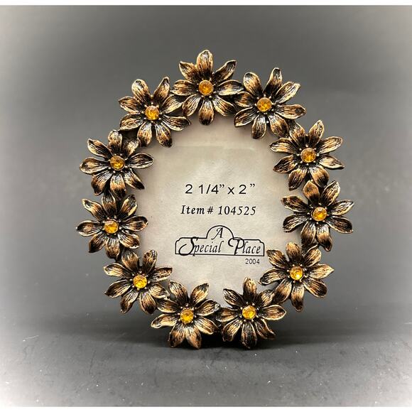 Victorian Gothic Style Ornate Cast Metal Photo Frame & Votive Candle Holder Set - Picture 2 of 5